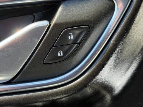 2023 GMC Yukon XL SLE