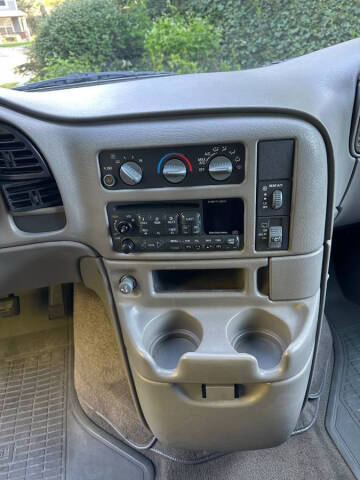2004 GMC Safari
