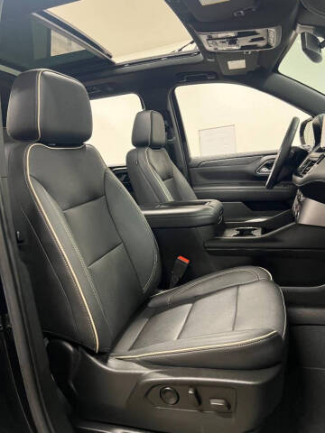 2022 GMC Yukon XL SLT