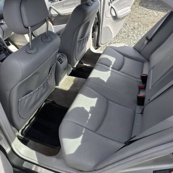 2004 Mercedes-Benz C-Class C 240