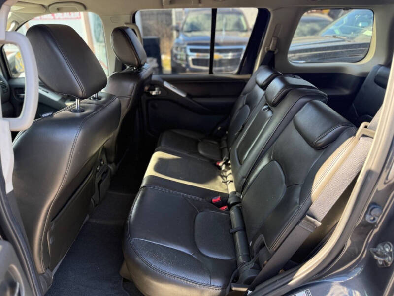 2011 Nissan Pathfinder Silver Edition