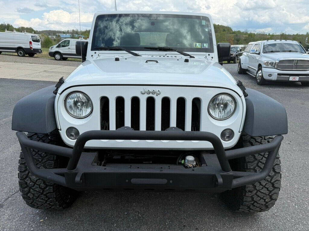 2015 Jeep Wrangler Unlimited 8