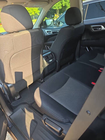 2017 Nissan Pathfinder S