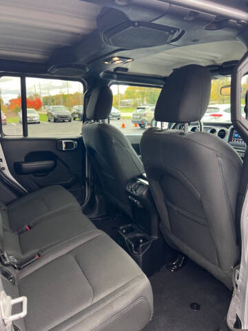 2020 Jeep Gladiator Sport S