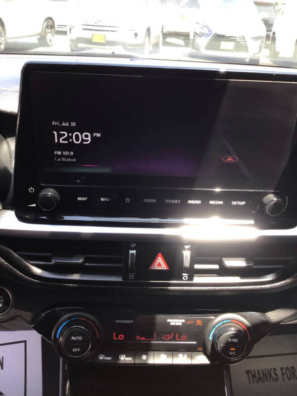 2023 Kia Forte GT-Line