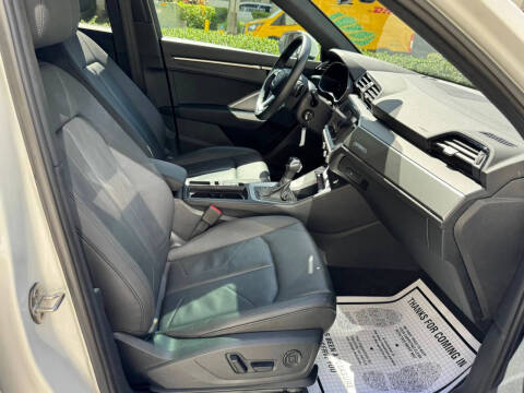 2025 Audi Q3 quattro S line Premium 45 TFSI