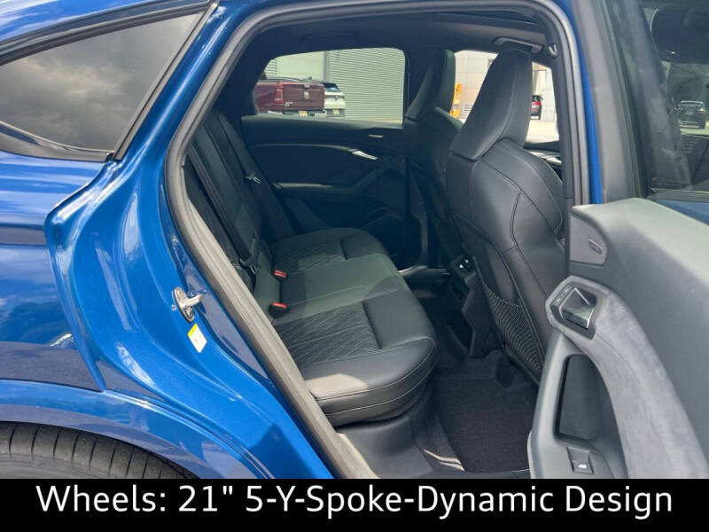 2027 Audi SQ6 Sportback e-tron quattro Prestige