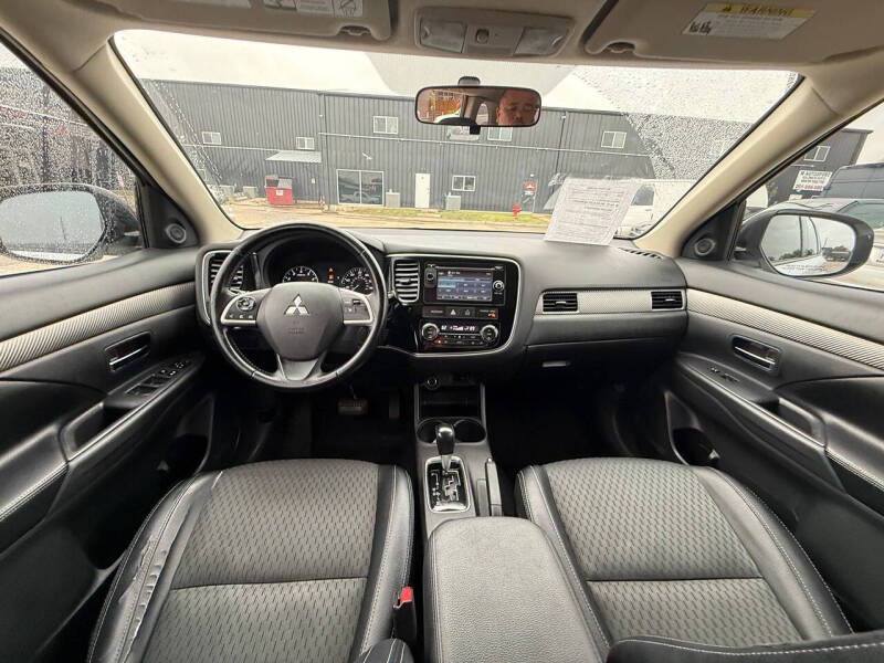 2015 Mitsubishi Outlander SE