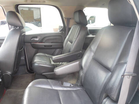 2011 Cadillac Escalade Luxury