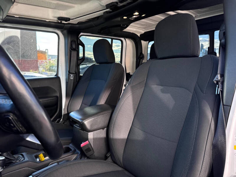 2020 Jeep Gladiator Sport S