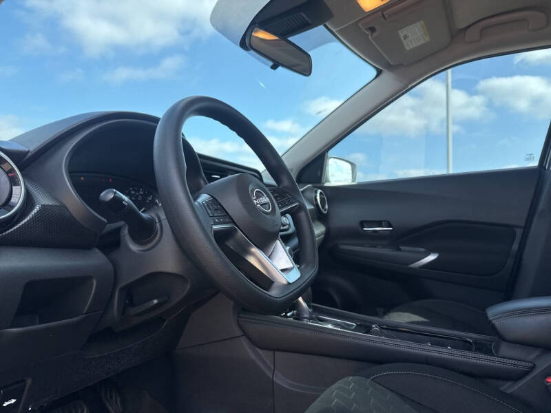 2024 Nissan Kicks SV