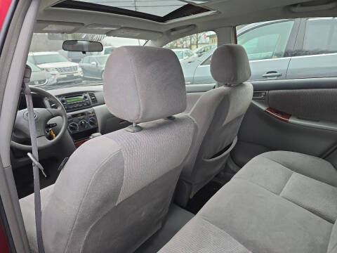 2005 Toyota Corolla LE