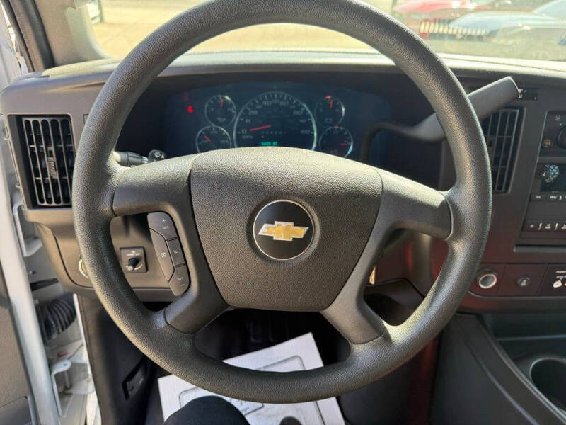 2024 Chevrolet Express 2500