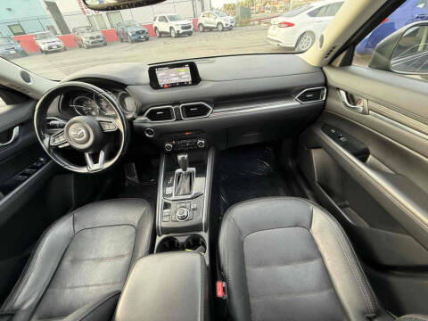 2017 Mazda CX-5 Grand Select