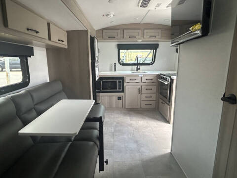 2025 Flagstaff E-PRO FLTE20FK