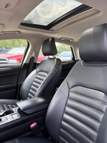 2020 Ford Fusion SEL