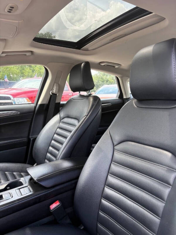 2020 Ford Fusion SEL
