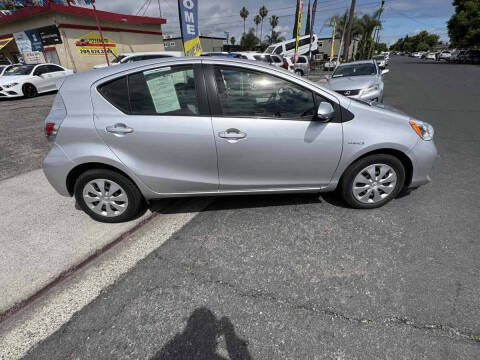 2014 Toyota Prius c One