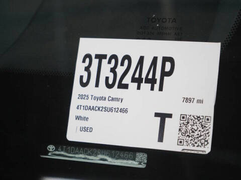 2025 Toyota Camry SE