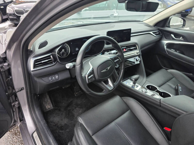 2025 Genesis G70