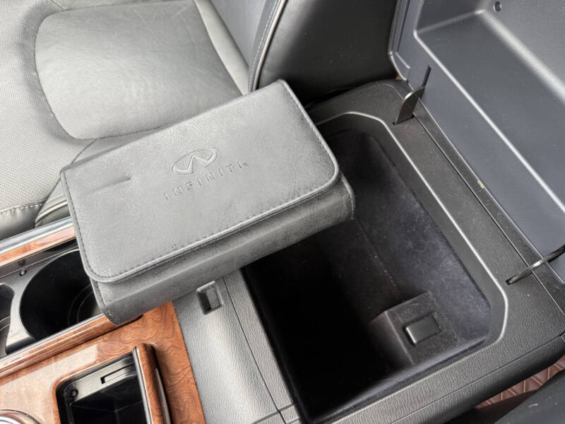 2019 Infiniti QX80 Luxe