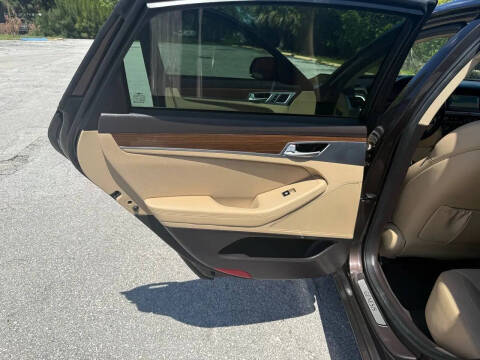 2017 Genesis G80 3.8