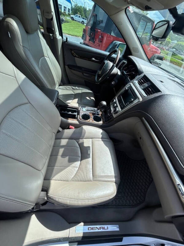 2016 GMC Acadia Denali