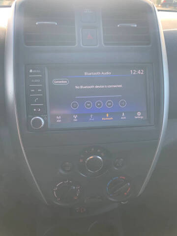 2019 Nissan Versa SV
