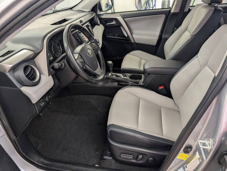 2017 Toyota RAV4 Hybrid Limited