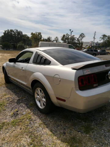 2009 Ford Mustang V6 Deluxe