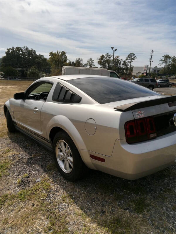 2009 Ford Mustang V6 Deluxe