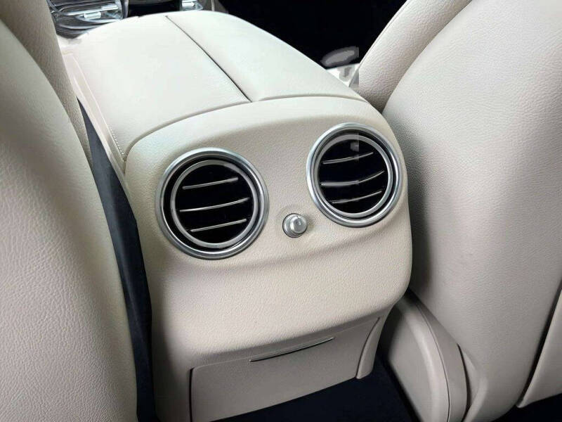 2019 Mercedes-Benz E-Class E 300