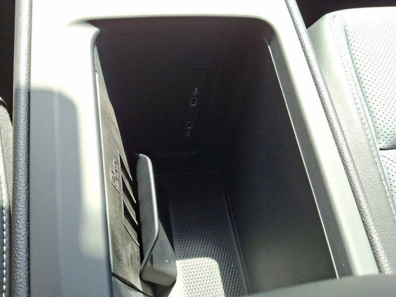 2025 Volkswagen Tiguan SE 4Motion