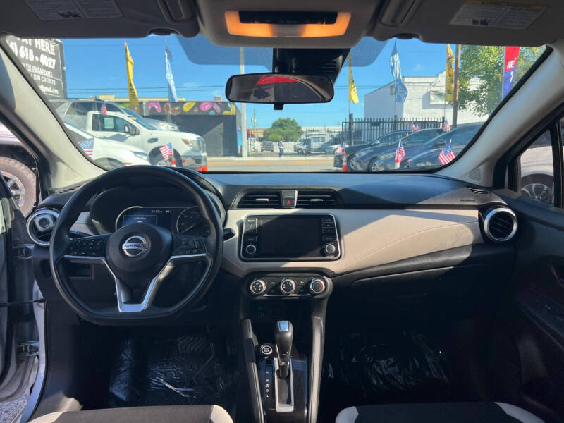 2021 Nissan Versa SV
