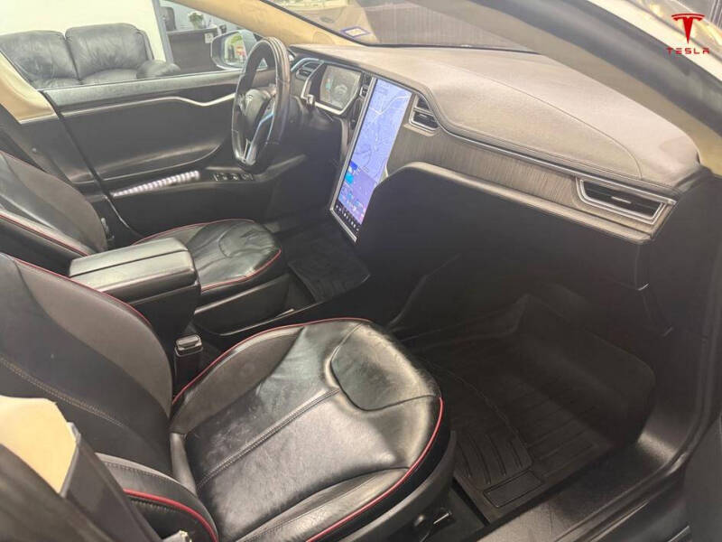 2013 Tesla Model S Performance