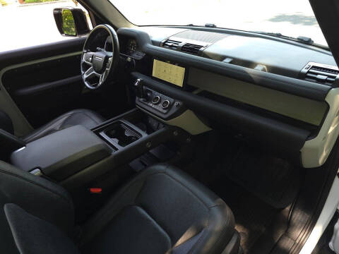 2023 Land Rover Defender 90 S