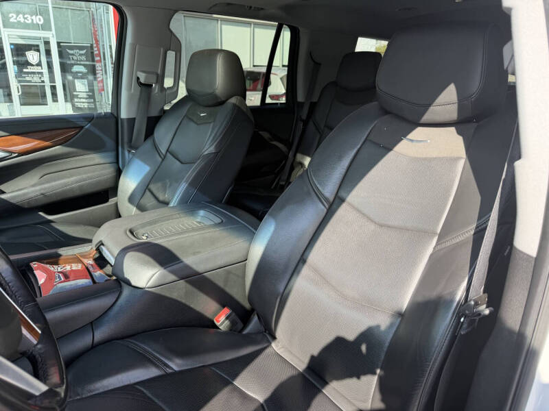 2019 Cadillac Escalade Luxury
