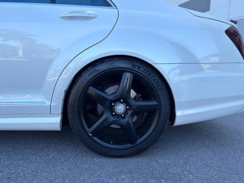 2011 Mercedes-Benz S-Class S 550