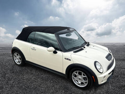 2006 MINI Cooper for sale at CPM Motors Inc in Elgin IL