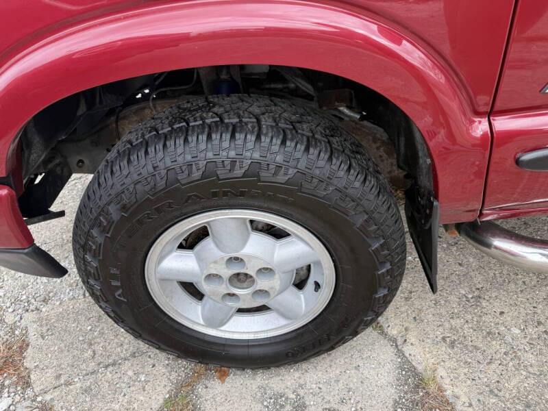 2004 Chevrolet S-10 LS