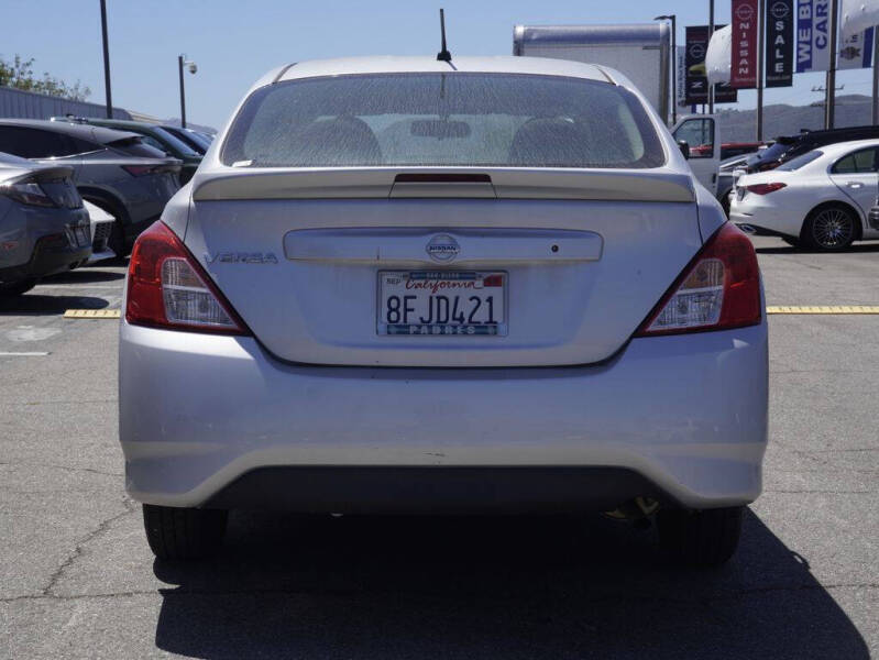2018 Nissan Versa