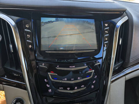 2015 Cadillac Escalade Luxury