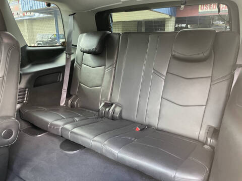2017 Cadillac Escalade Luxury