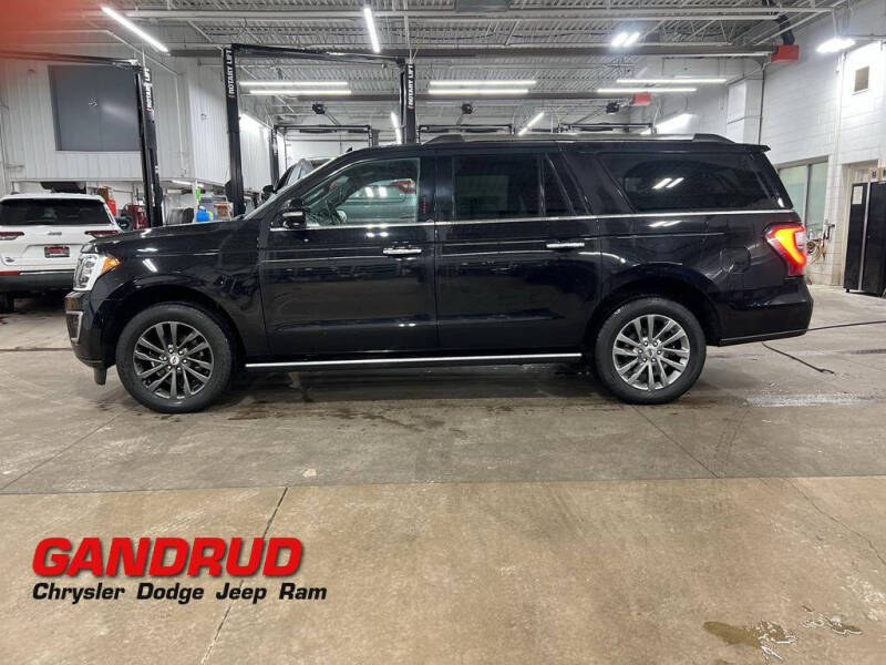 2019 Ford Expedition Limited's photo