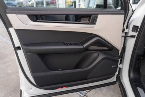 2024 Porsche Cayenne