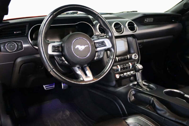 2020 Ford Mustang EcoBoost Premium