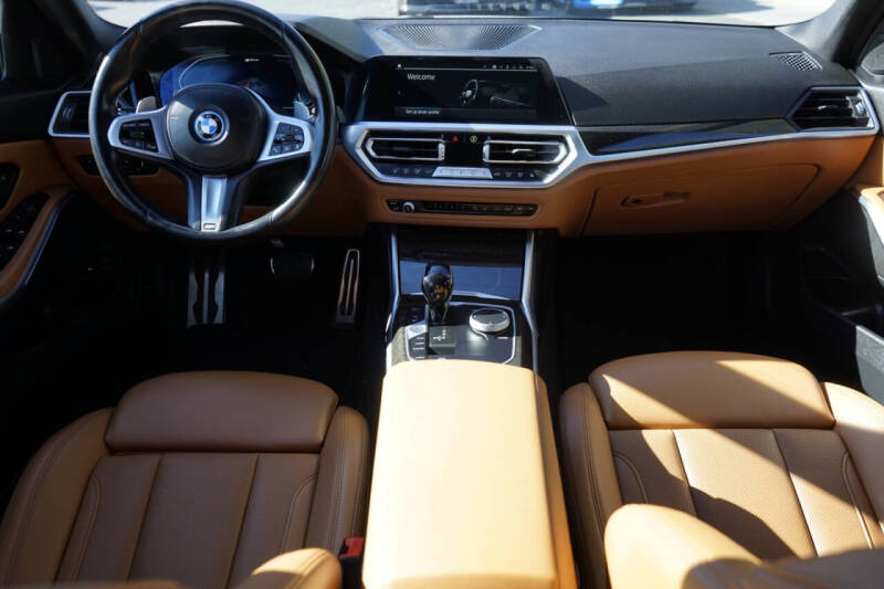 2022 BMW 3 Series 330e