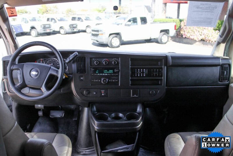 2016 Chevrolet Express 2500