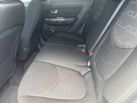 2013 Kia Soul +
