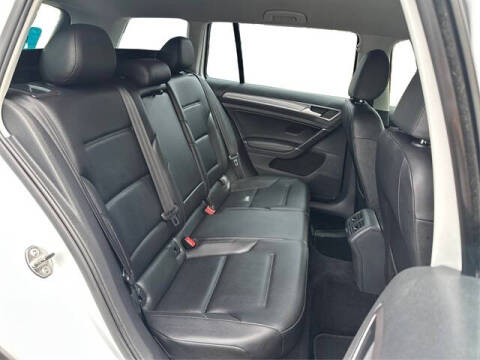 2017 Volkswagen Golf Alltrack TSI S 4Motion